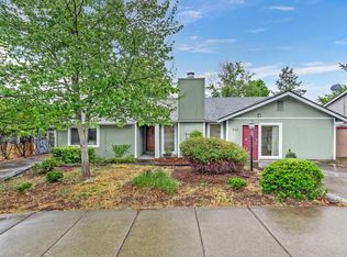 950 Tolman Creek Rd, Ashland, OR 97520