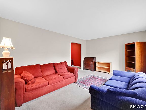 5th image of 34 Laurel Street