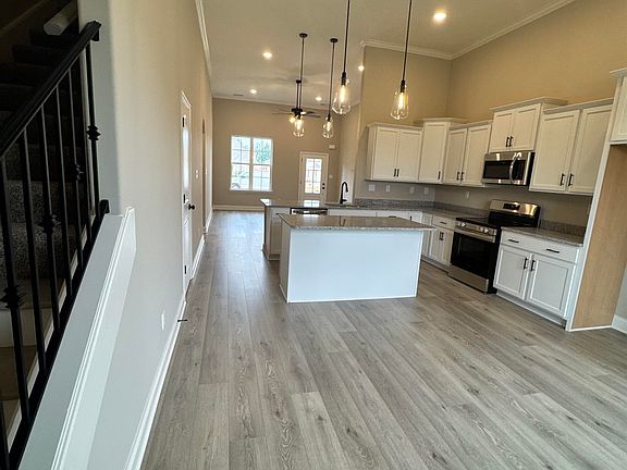 2nd image of 5512 Briardale Dr