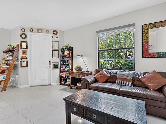 3rd image of 11418 SW 250th St