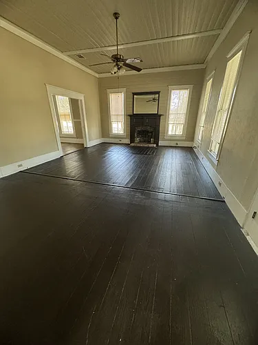 302 S Burleson Photo 1