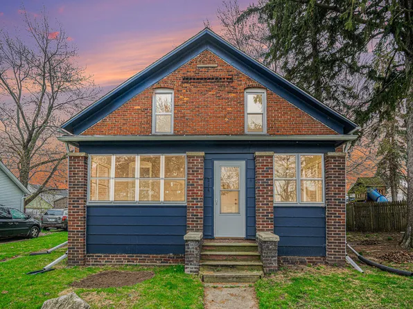 214 Oberreich St, La Porte, IN 46350