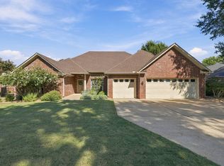 3110 Windcrest Dr, Conway, AR 72034