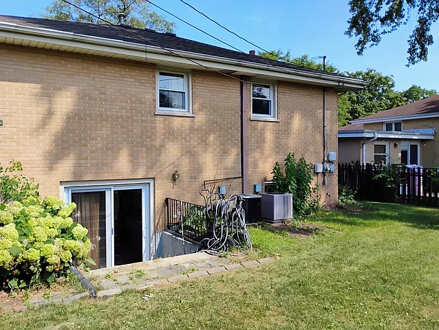 904 S Edward St — Photo 27