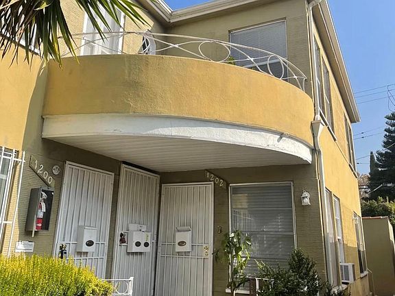 2nd image of 1198 S La Cienega Blvd #1200-1/2