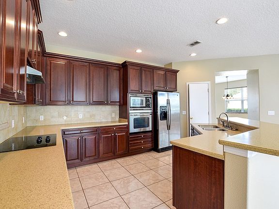 5th image of 12519 Oulton Cir
