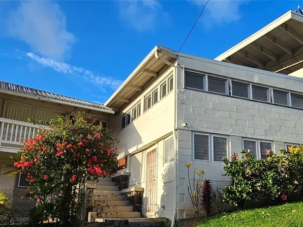 1578 Pele St, Honolulu, HI 96813