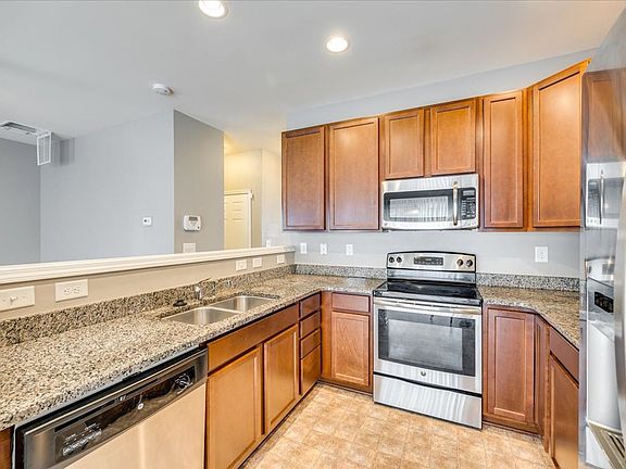 5th image of 13815 Singleleaf Ln