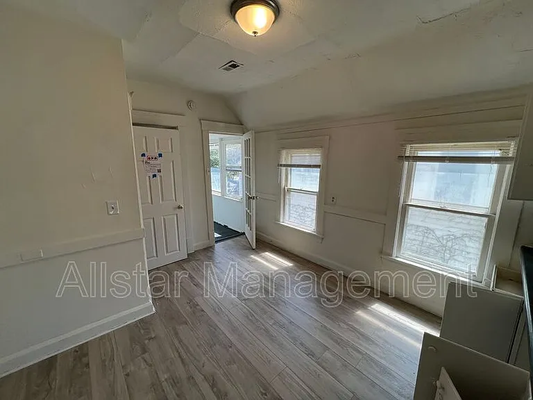 3617 W 46th St #3617 W 46TH UP — Photo 16