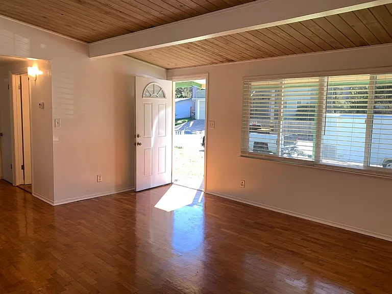 760 Rosemont Ave #1 — Photo 11