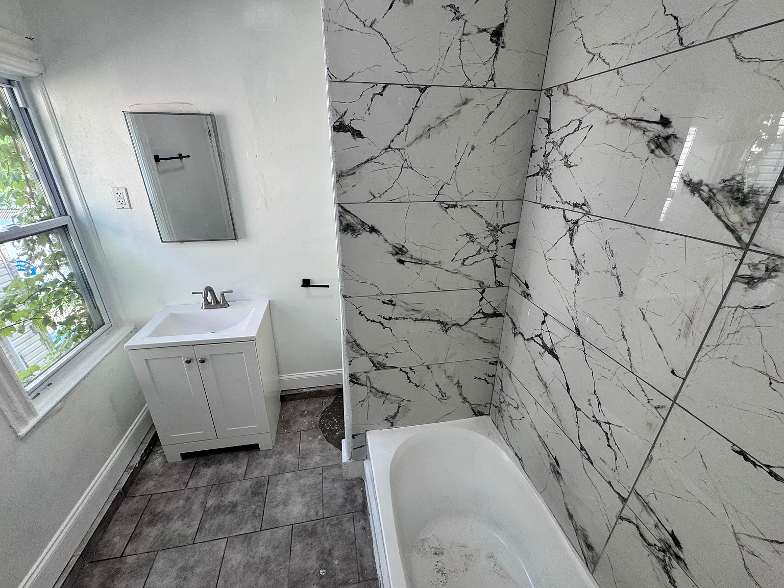 3 bed, $1,950 — Photo 3