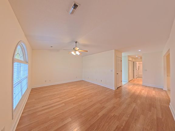 5th image of 51 Meadows Edge Ct #51