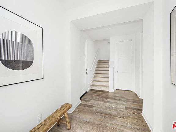 3rd image of 1124 N Avenue 56