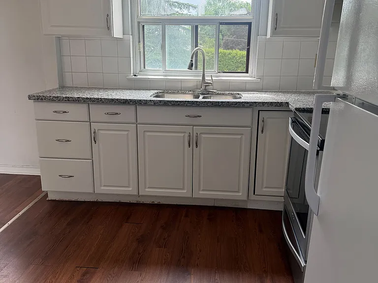 182 Ruggles Ave #3 — Photo 14