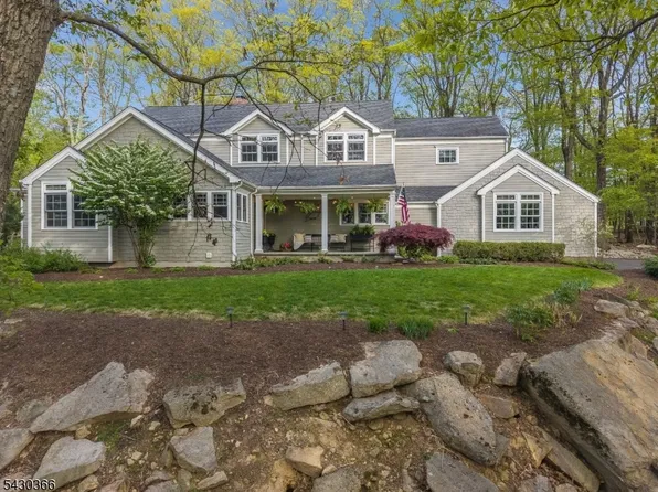 612 Woodglen Rd, Lebanon Twp., NJ 08826