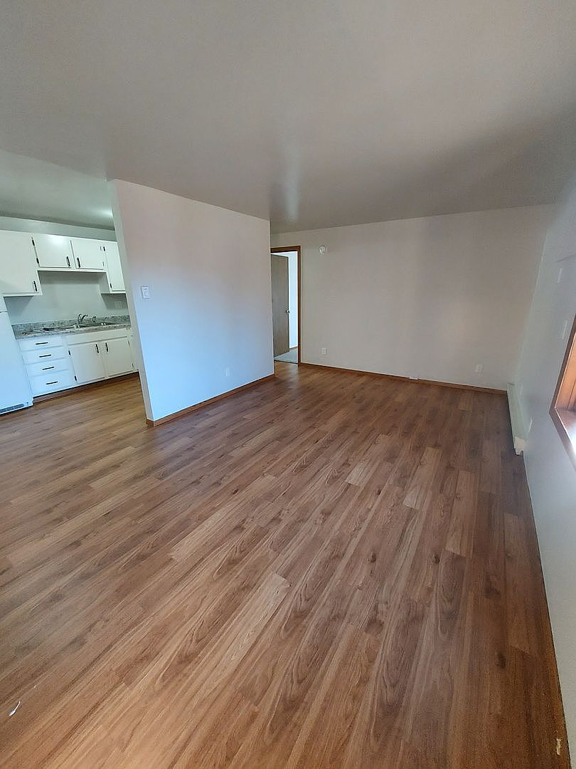 1425 N 9th St 10, Manitowoc, WI 54220 Zillow