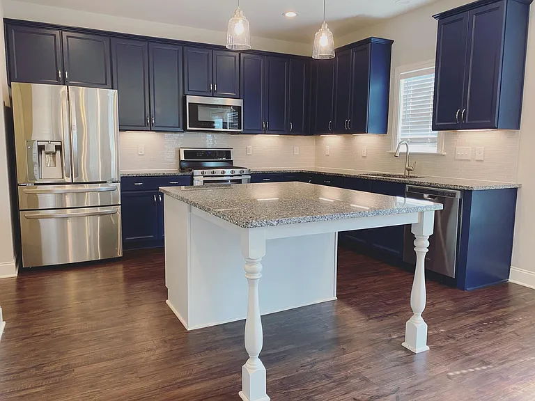 140 Douglas Fir Pl — Photo 2