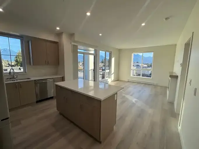 2 bed, 2.0 bath, 950 sqft, $2,095 — Photo 1
