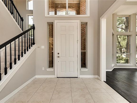 4th image of 102 San Jacinto Ct
