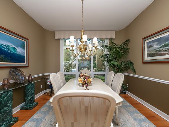 5th image of 73 Leamington Ln