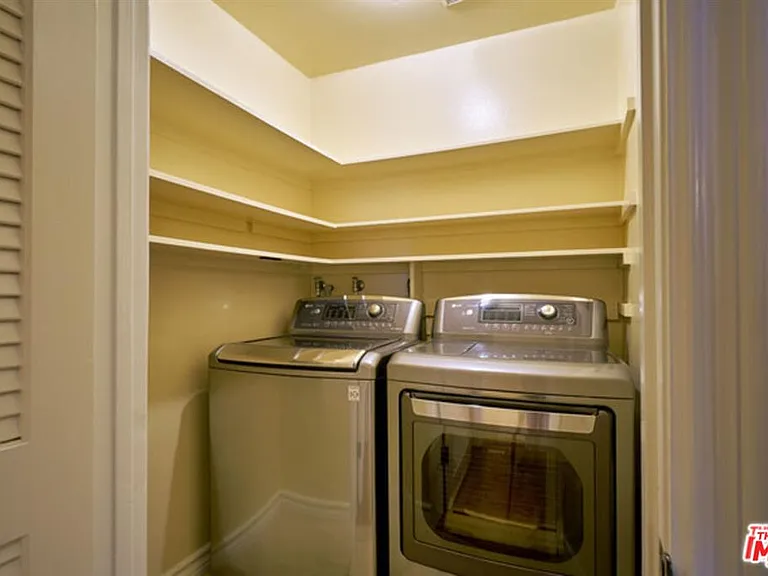 1937 S Beverly Glen Blvd #20 — Photo 8
