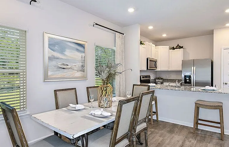 Walton's Landing Townhomes — Photo 9