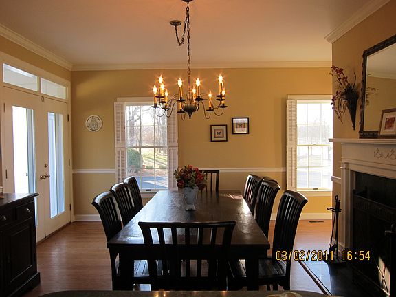 Family/Breakfast Room