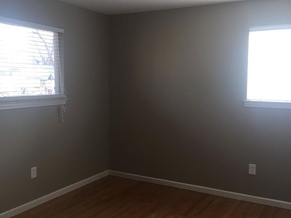 1ST BEDROOM