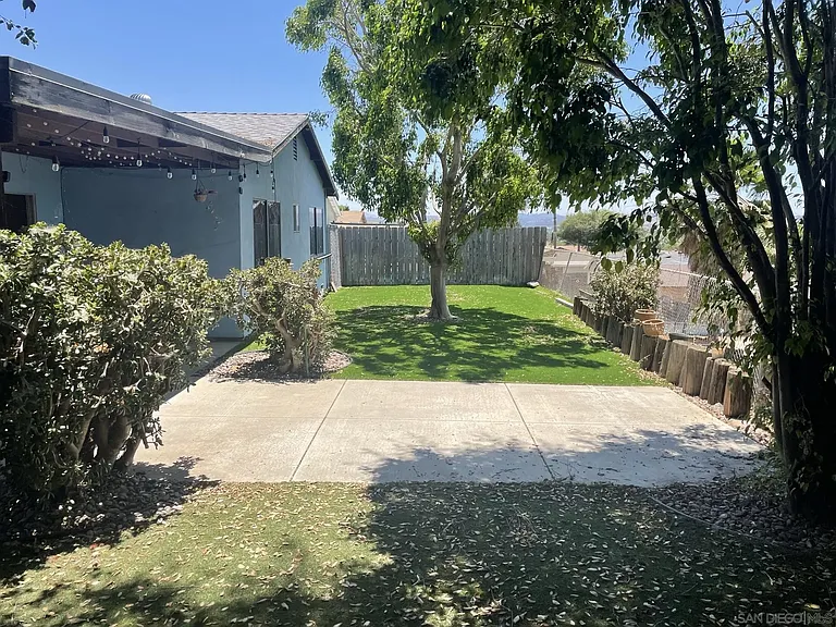 10428 Len Ct — Photo 16
