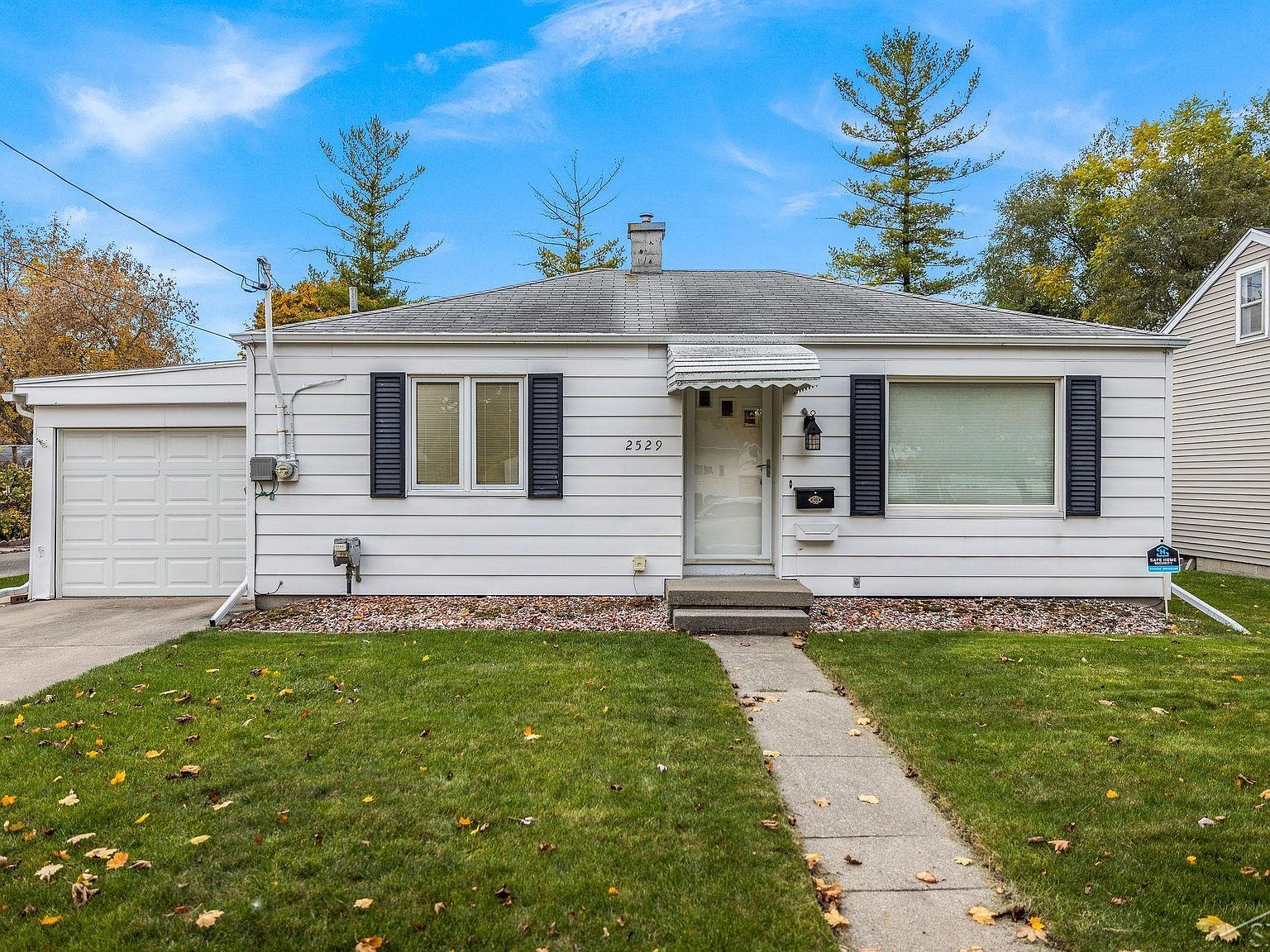 2529 N Oakley St, Saginaw, MI 48602 | Zillow