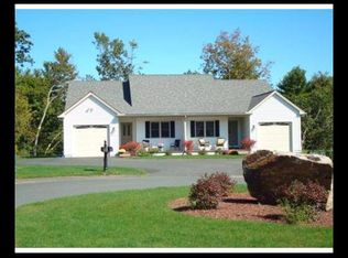 46 Silver Crest Ln, Greenfield, MA 01301
