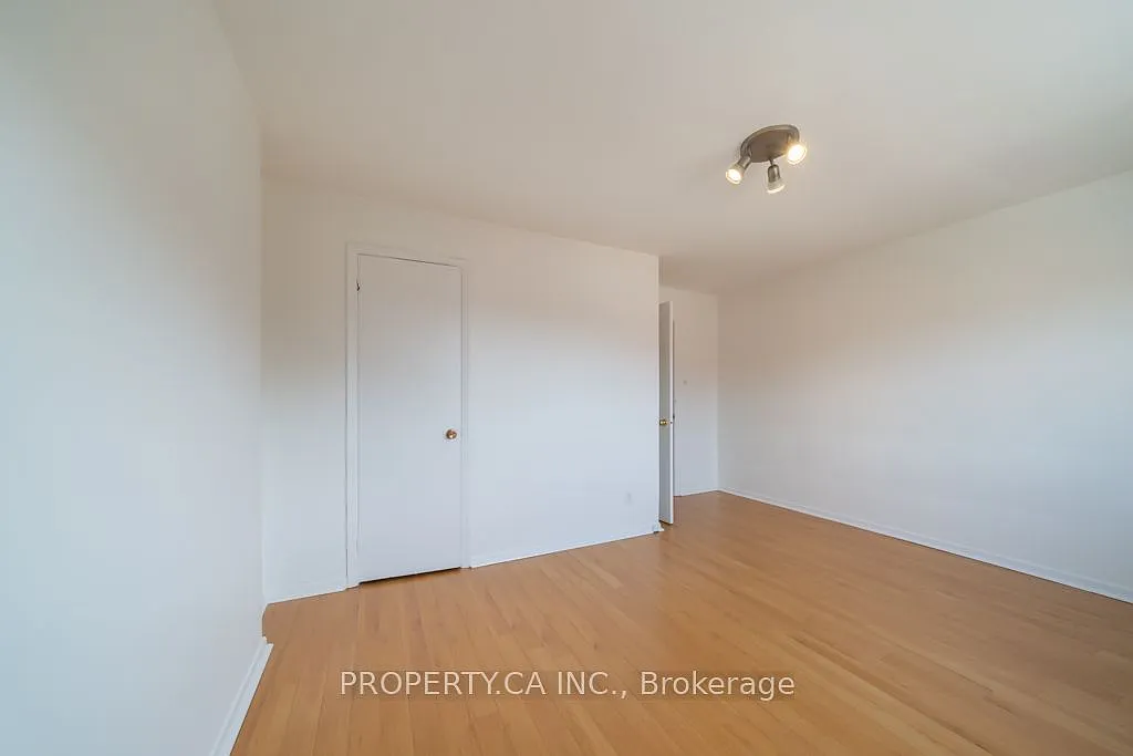 4 bed, $3,950 — Photo 3