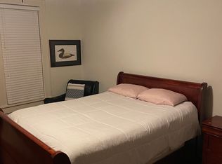 425 N Walnut St APT 4, Florence, AL 35630