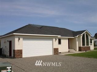 1030 Hunter Ave, Quincy, WA 98848