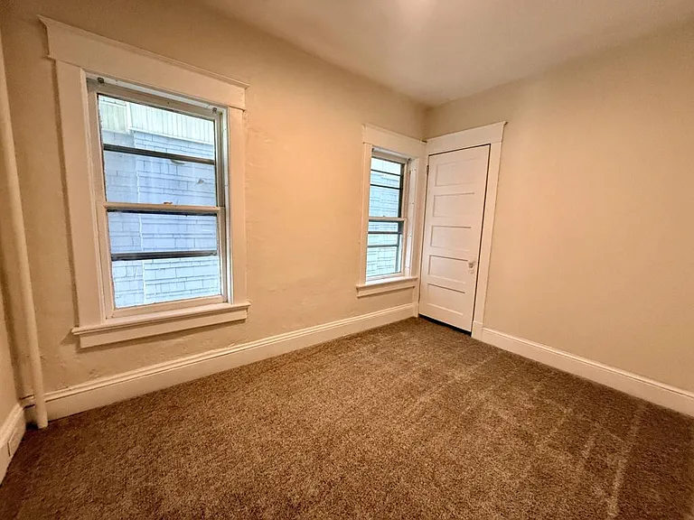 322 Taylor Ave #2 — Photo 5