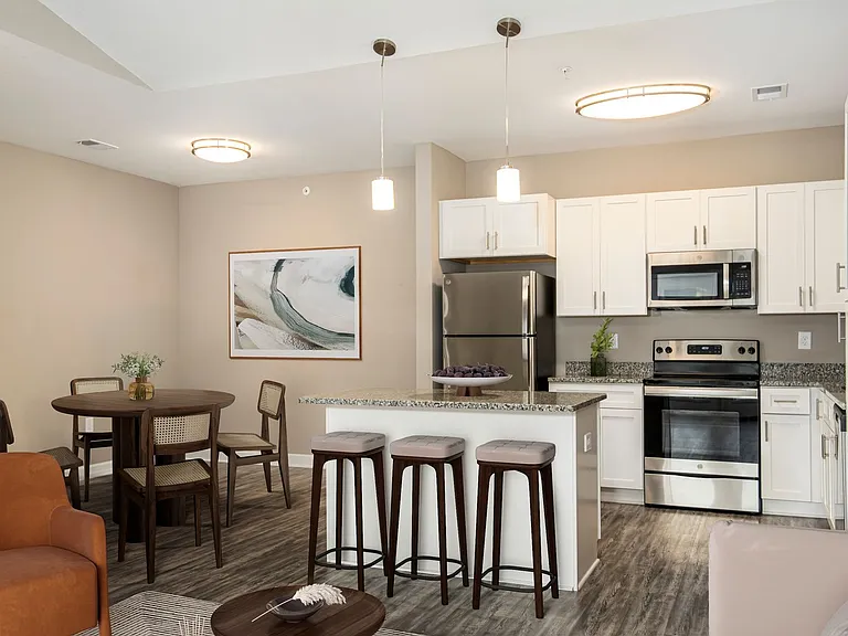 Richmond Place Luxury Apartments — Photo 31
