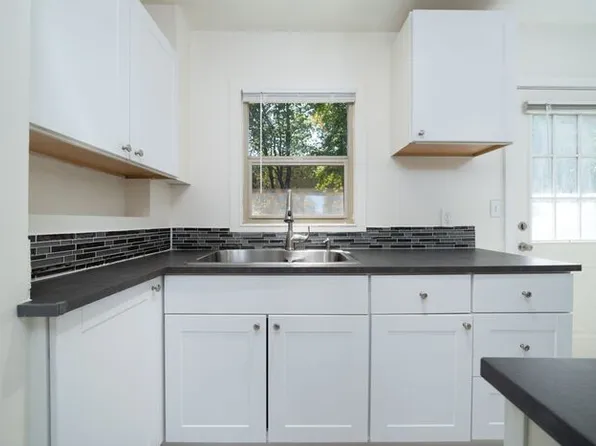 10746 NE Wygant St #9, Portland, OR 97220