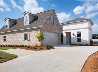 20 Peninsula Dr, Madison, MS 39110