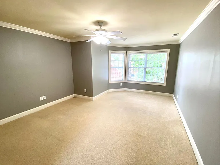 2505 Clifton Dr SE — Photo 28