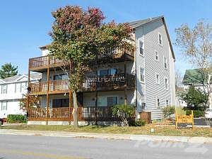 136 Jamestown