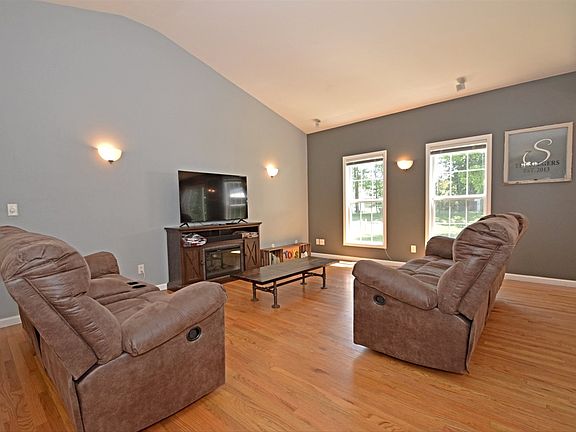 3rd image of 55321 Falling Waters Ct #C
