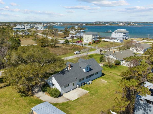 214 Old Ferry Dock Road, Harkers Island, NC 28531