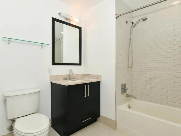 1100 Maxwell Lane image 11 of 17