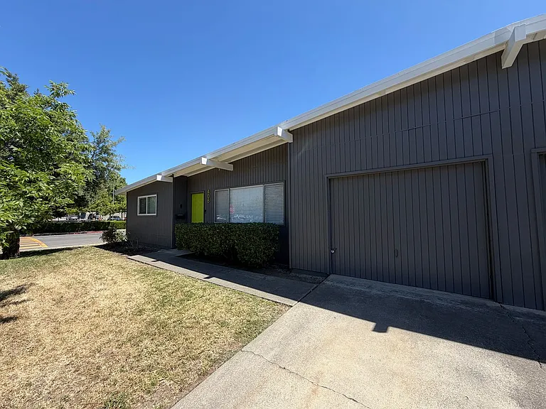 406 Scripps Dr — Photo 13