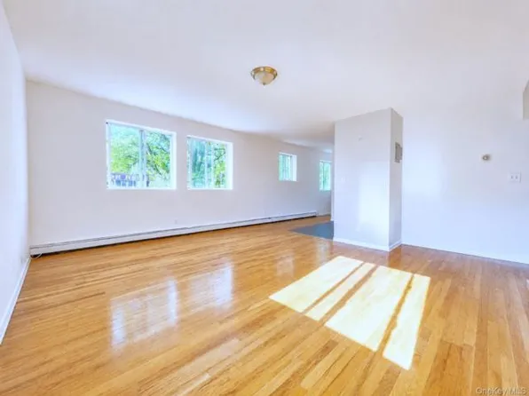 81-64 102nd Ave #3, Ozone Park, NY 11416