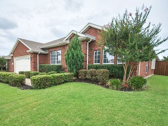 3rd image of 15403 Bull Run Dr