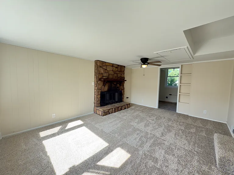 222 Yorktown Rd — Photo 17