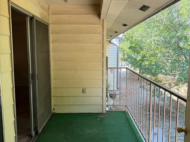 812 W Cedar Ct — Photo 17