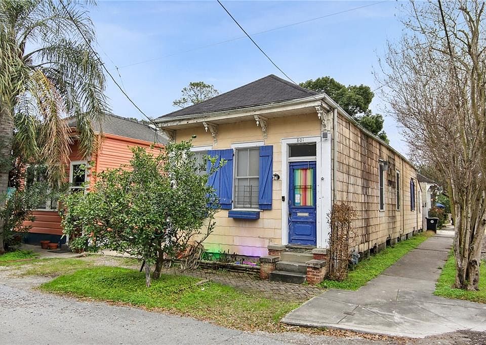 1st image of 801 Dante St