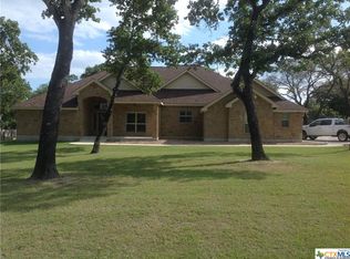 136 Copper Ridge Dr, La Vernia, TX 78121